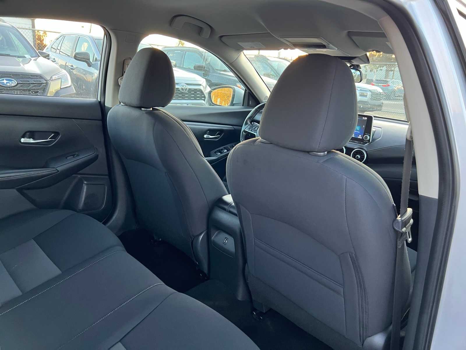 Thumbnail: 2022 Nissan Sentra - 22