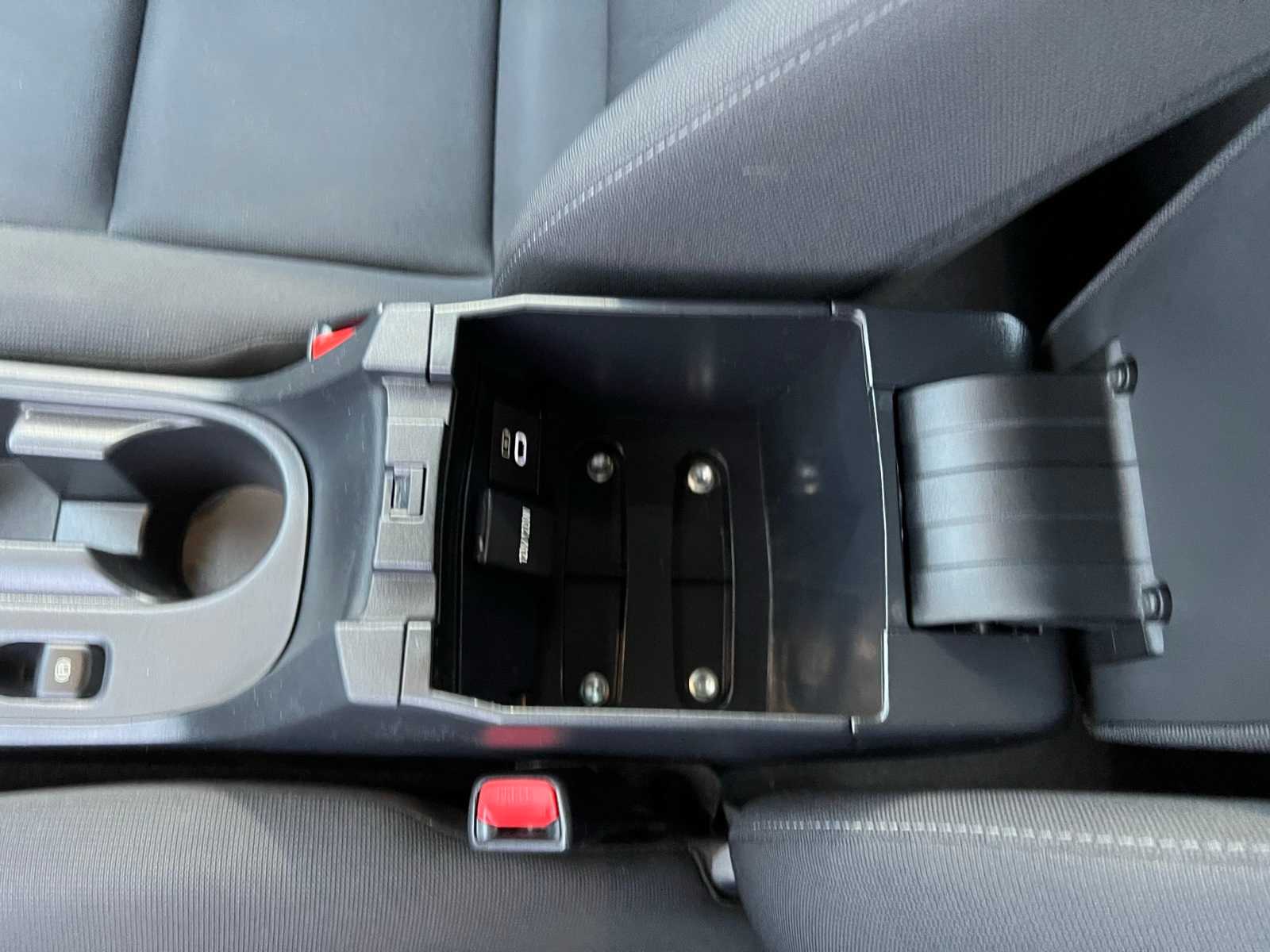 Thumbnail: 2023 Toyota Corolla - 41