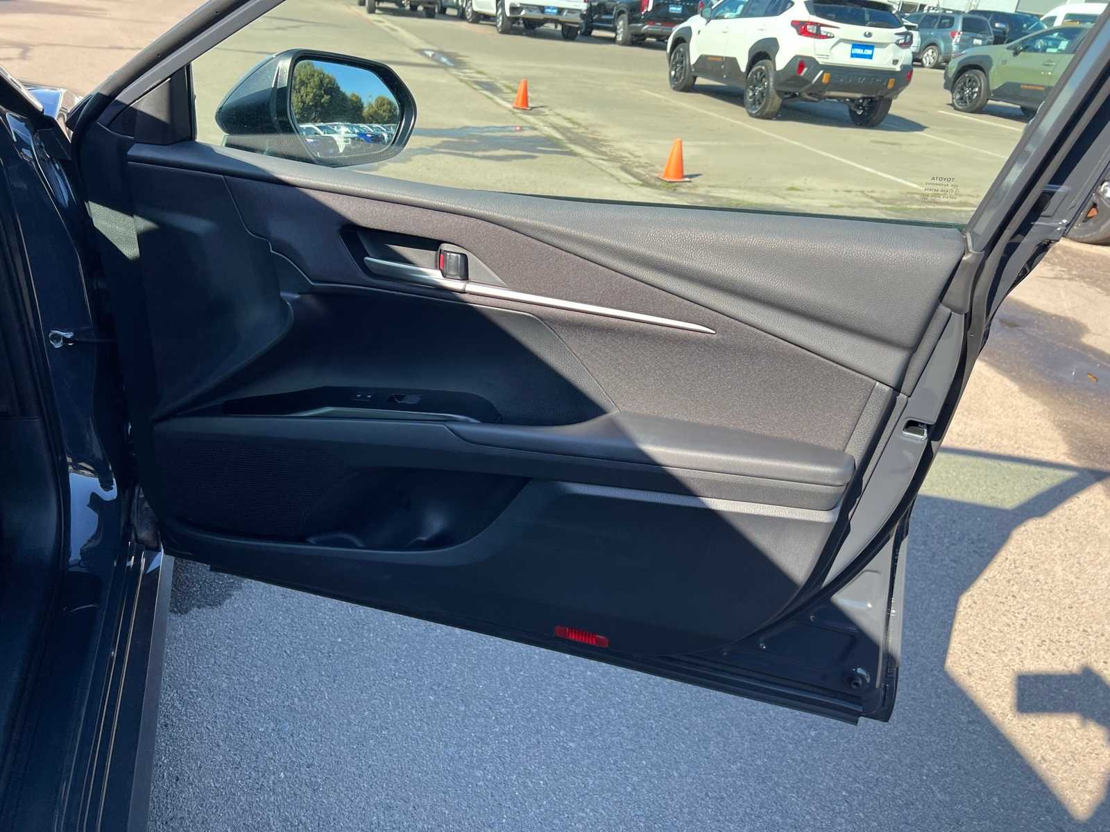 Thumbnail: 2025 Toyota Camry - 27