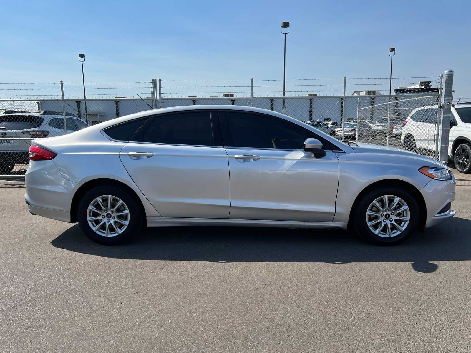 Thumbnail: 2018 Ford Fusion - 9