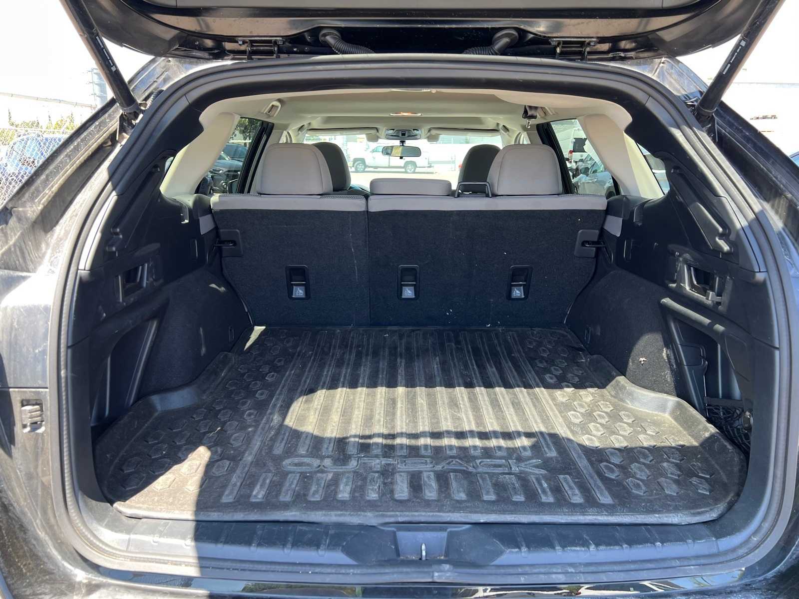 2022 Subaru Outback Premium 8