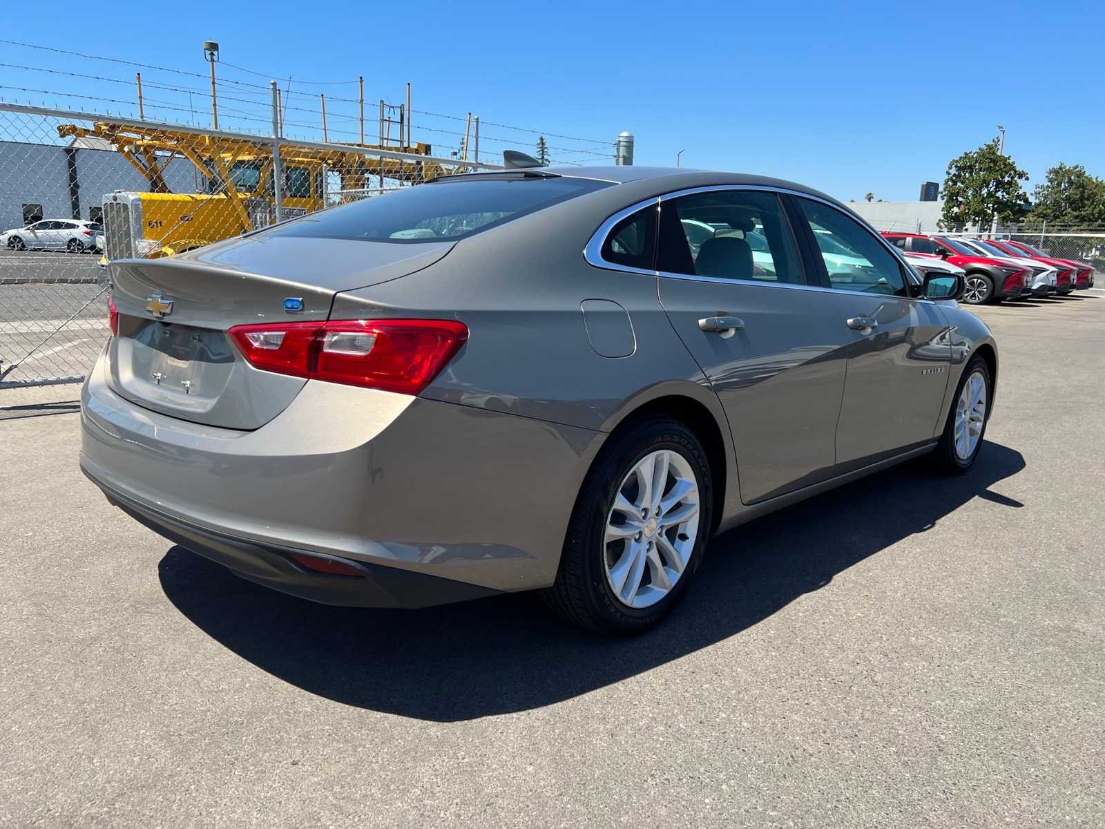 Thumbnail: 2017 Chevrolet Malibu - 9