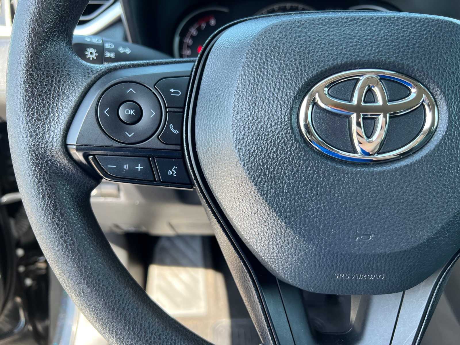 2023 Toyota RAV4 XLE 34