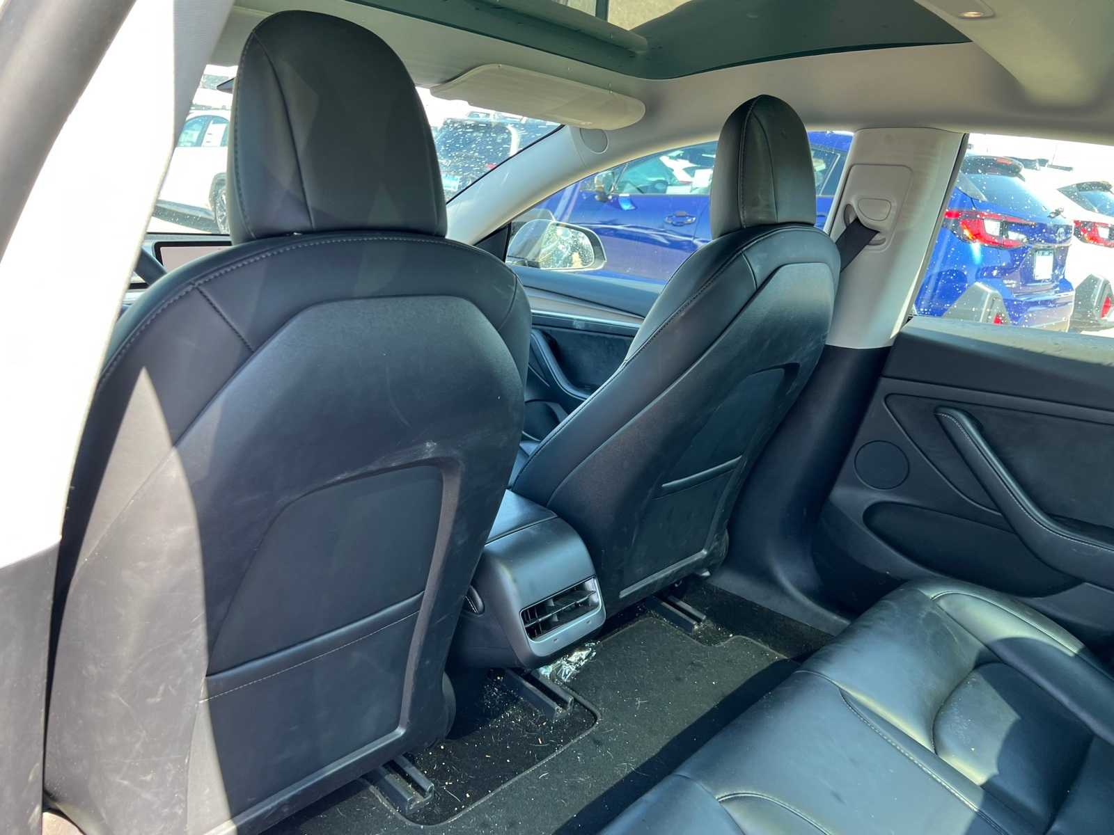 Thumbnail: 2021 Tesla Model 3 - 17