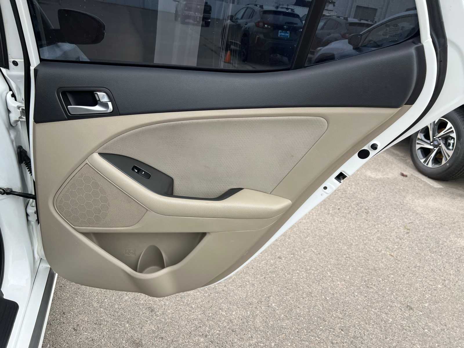 Thumbnail: 2016 Kia Optima - 24