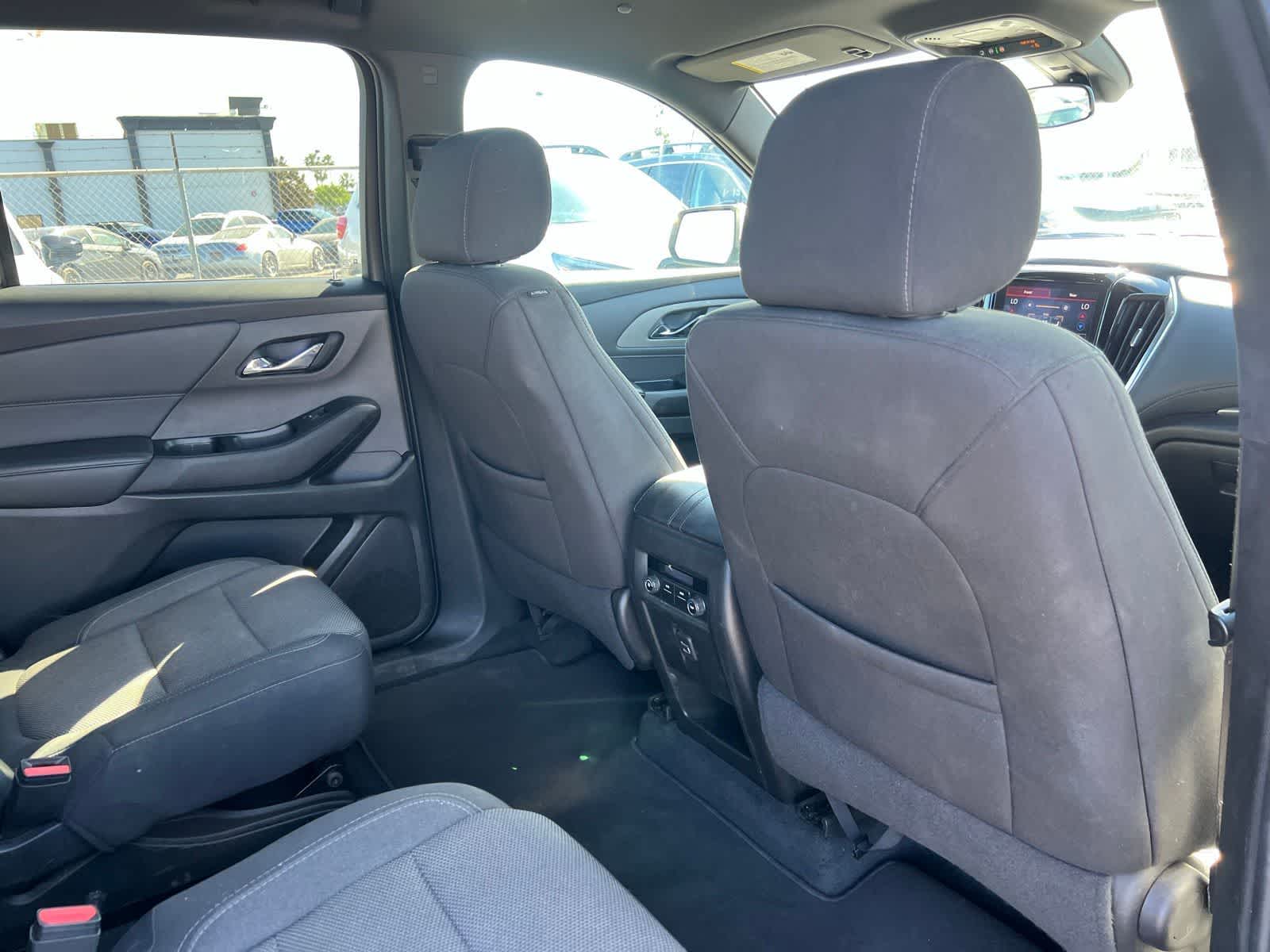 Thumbnail: 2023 Chevrolet Traverse - 22