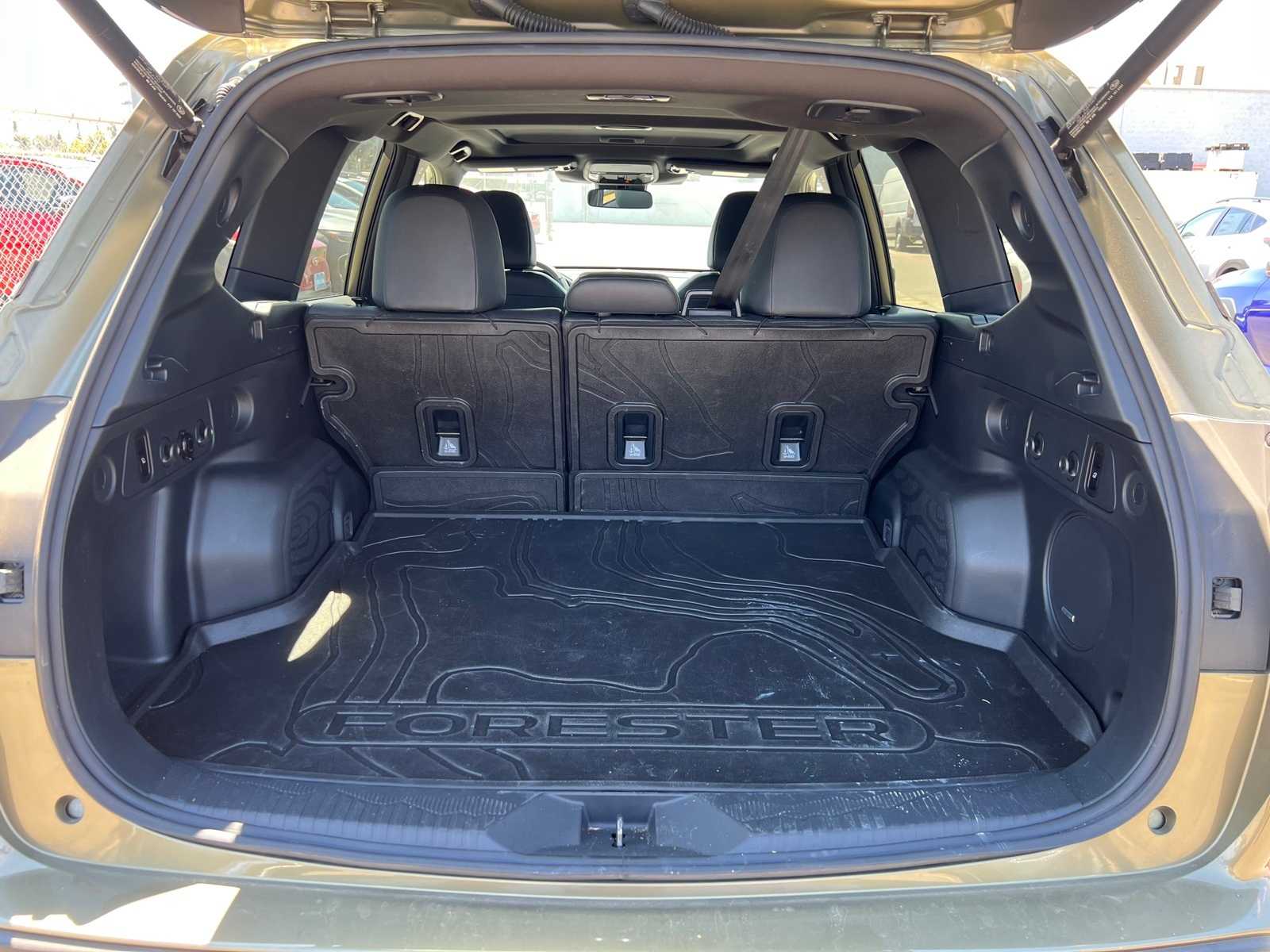 Thumbnail: 2025 Subaru Forester - 8