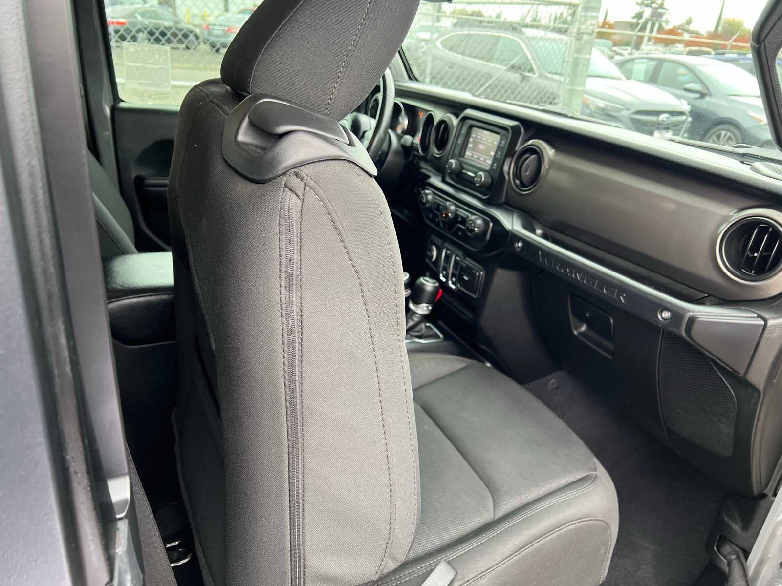 Thumbnail: 2020 Jeep Wrangler - 21