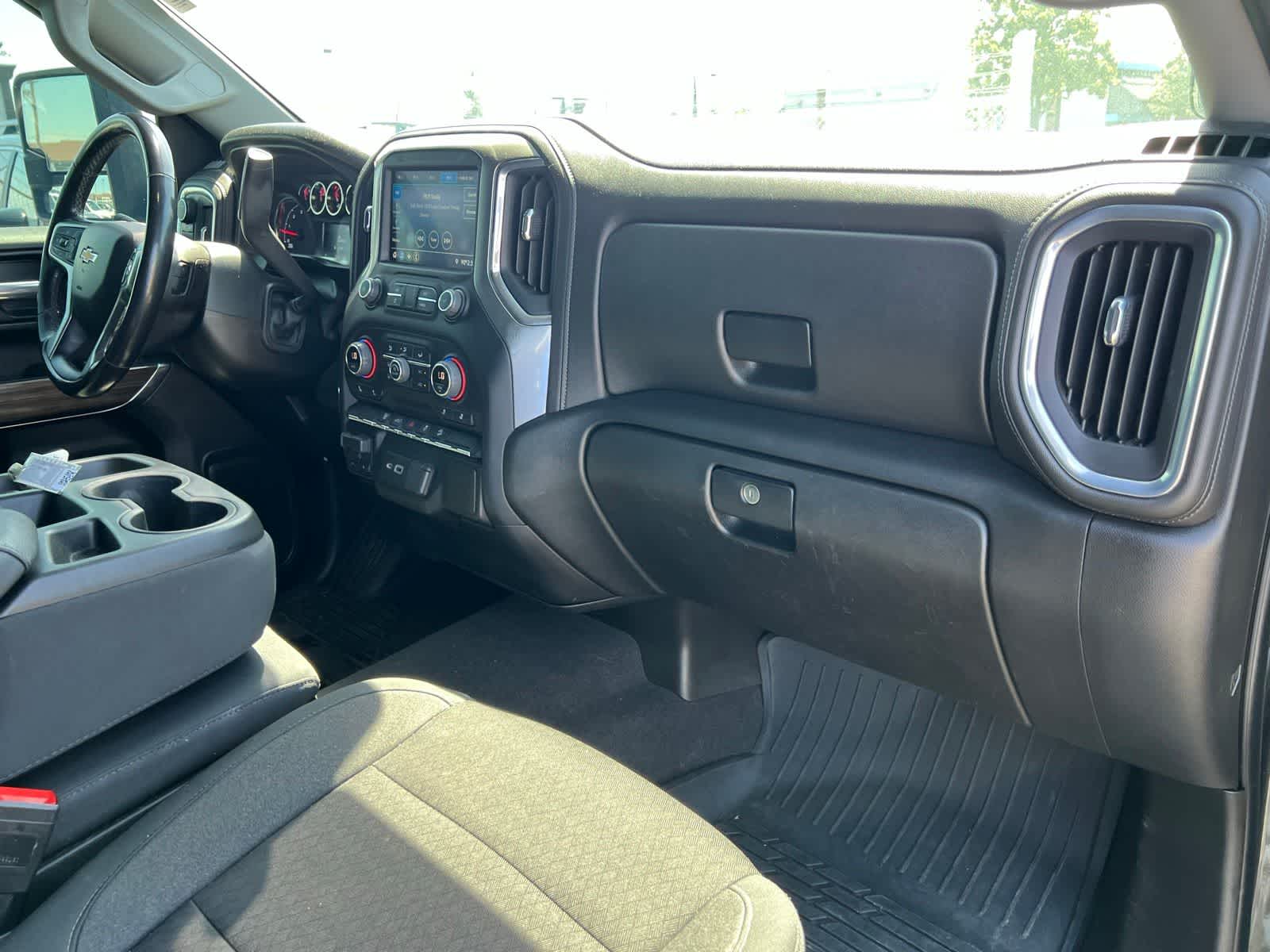 Thumbnail: 2022 Chevrolet Silverado 3500 - 26