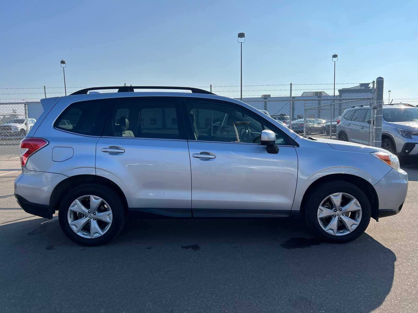 Thumbnail: 2016 Subaru Forester - 10