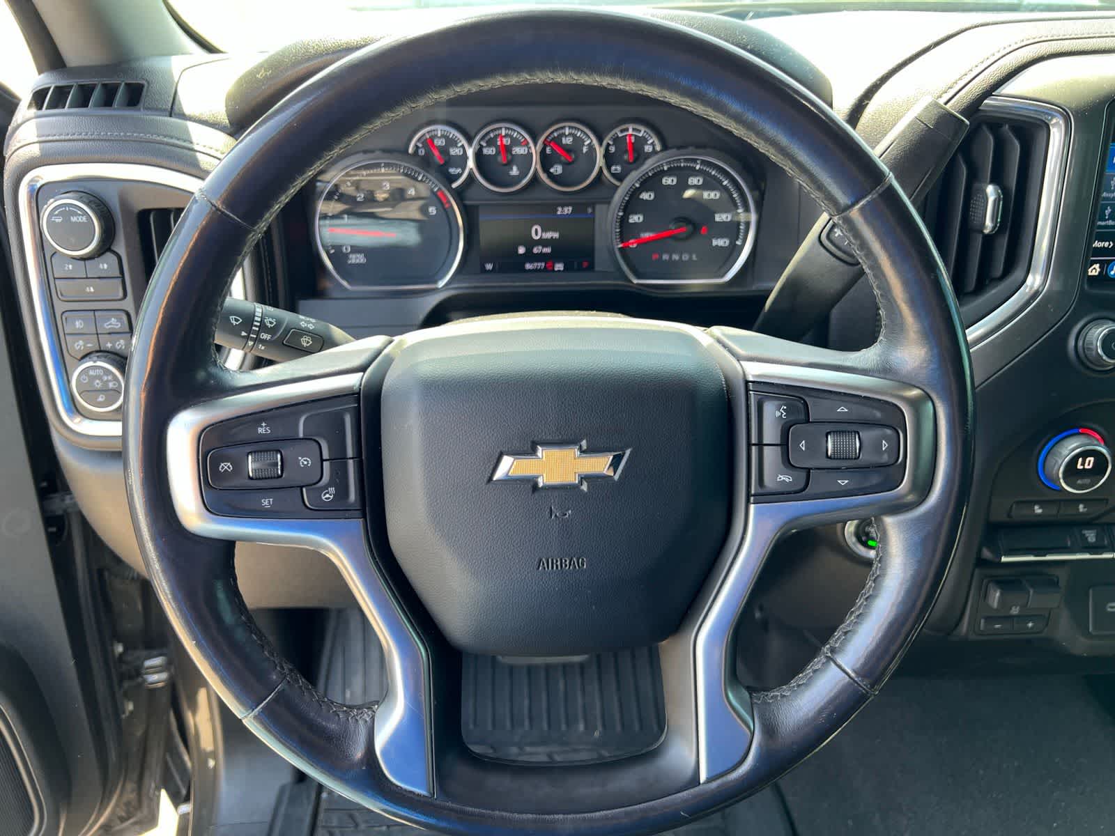 Thumbnail: 2022 Chevrolet Silverado 3500 - 29