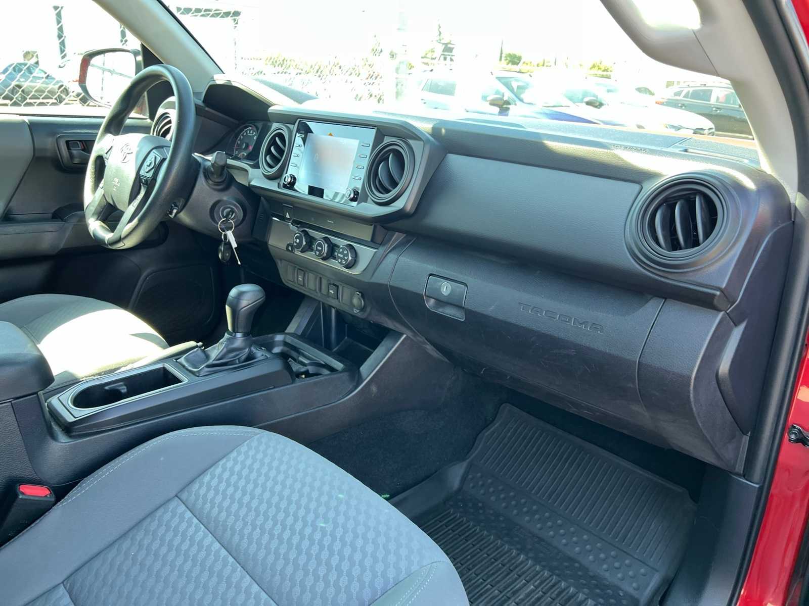 Thumbnail: 2020 Toyota Tacoma - 25