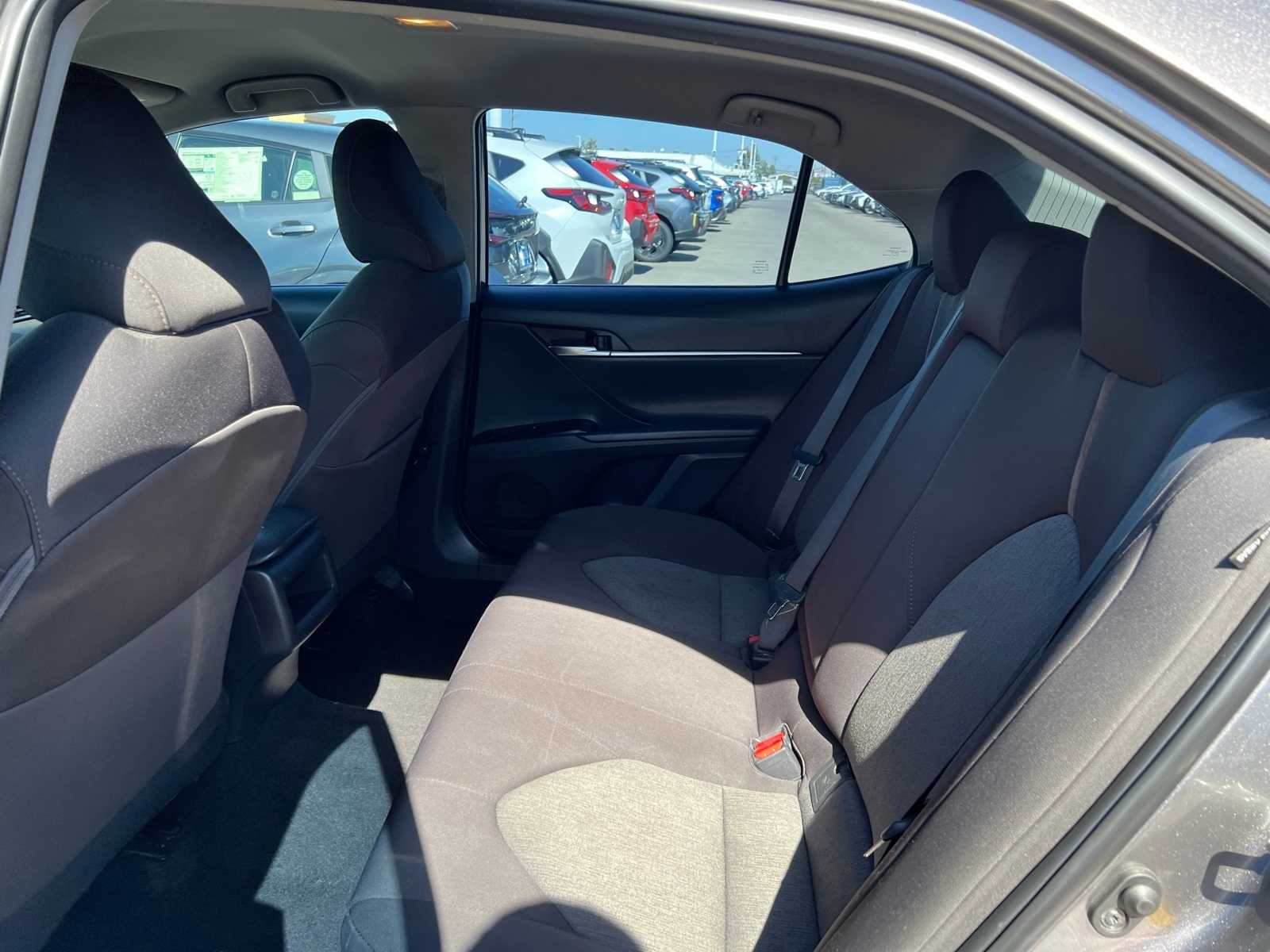 Thumbnail: 2018 Toyota Camry - 18