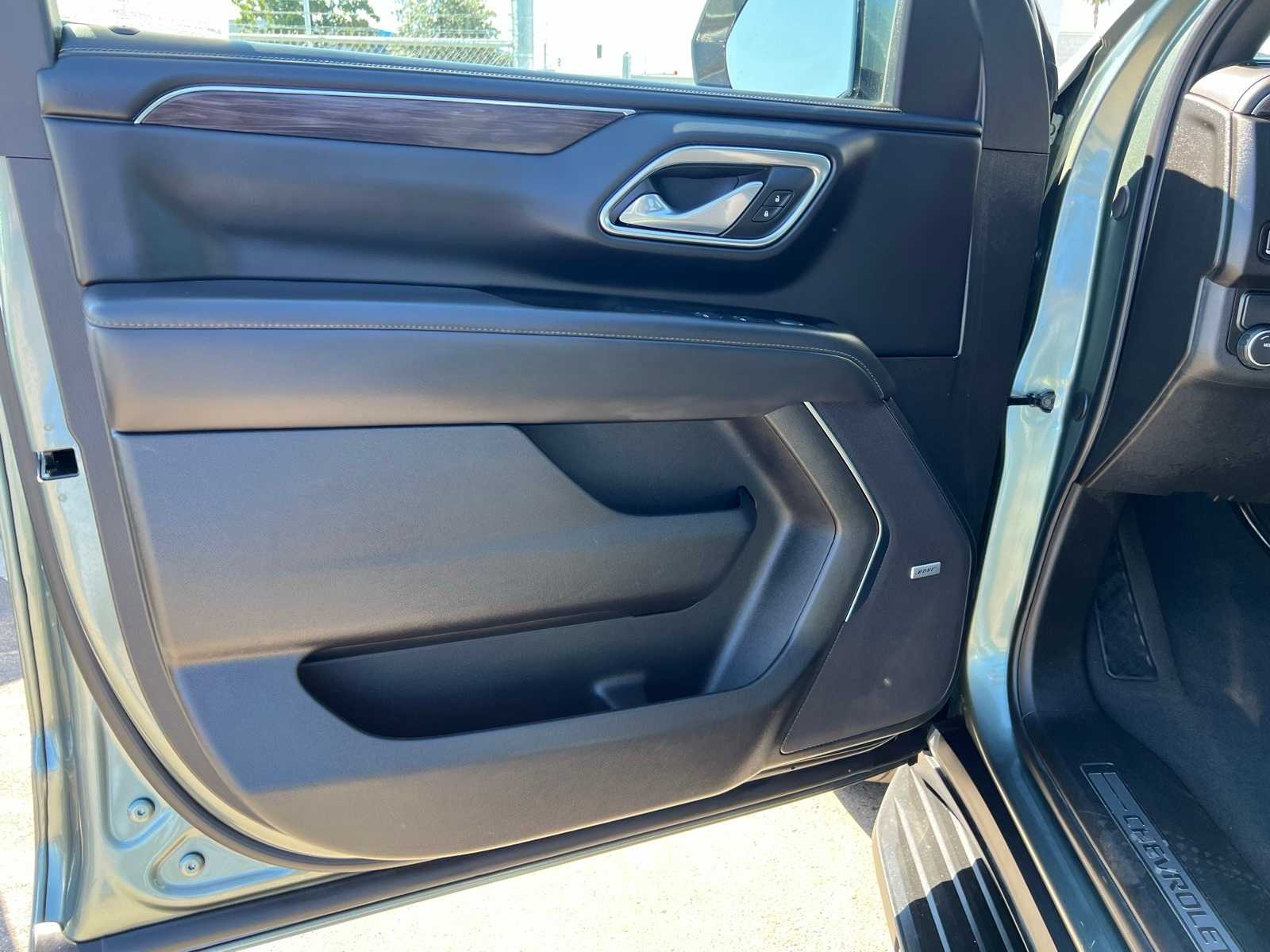 Thumbnail: 2024 Chevrolet Suburban - 15