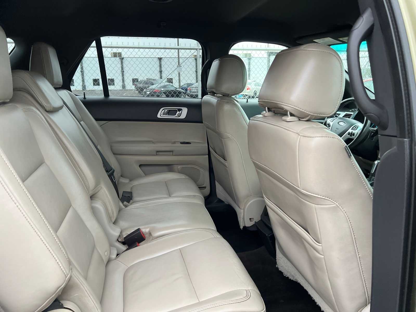 Thumbnail: 2012 Ford Explorer - 22