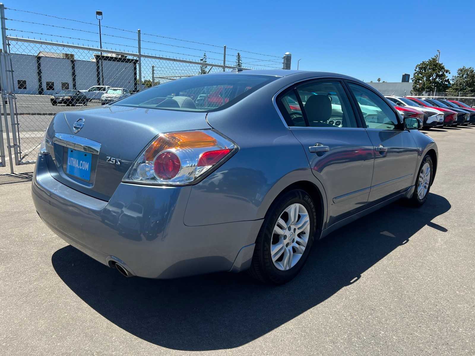 Thumbnail: 2012 Nissan Altima - 9