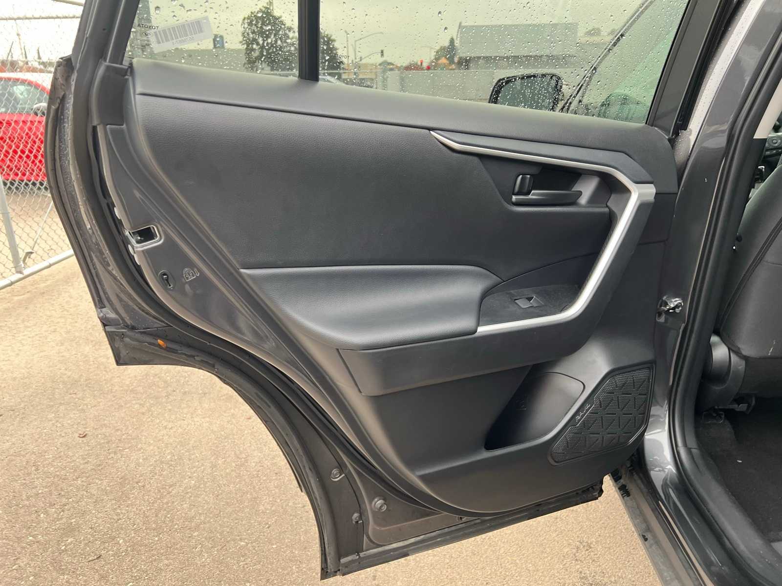 Thumbnail: 2024 Toyota RAV4 - 20