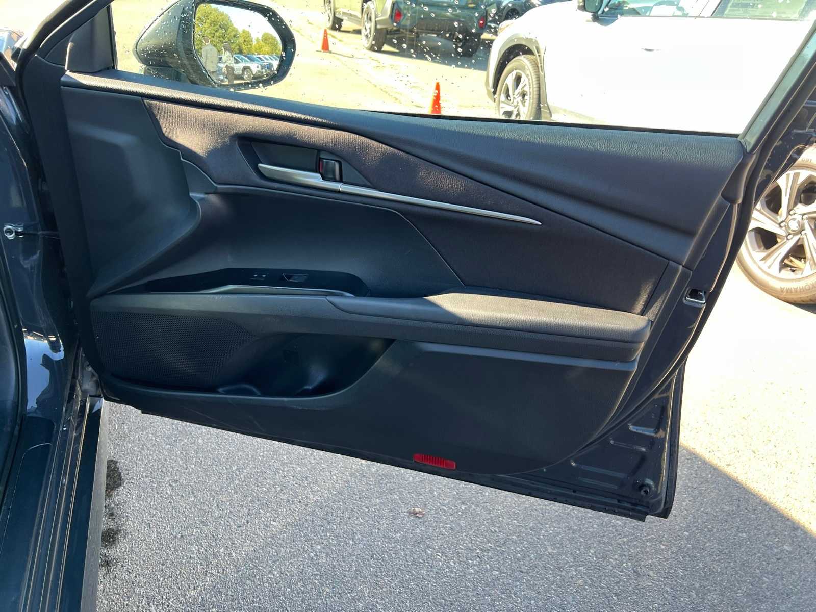 Thumbnail: 2025 Toyota Camry - 28