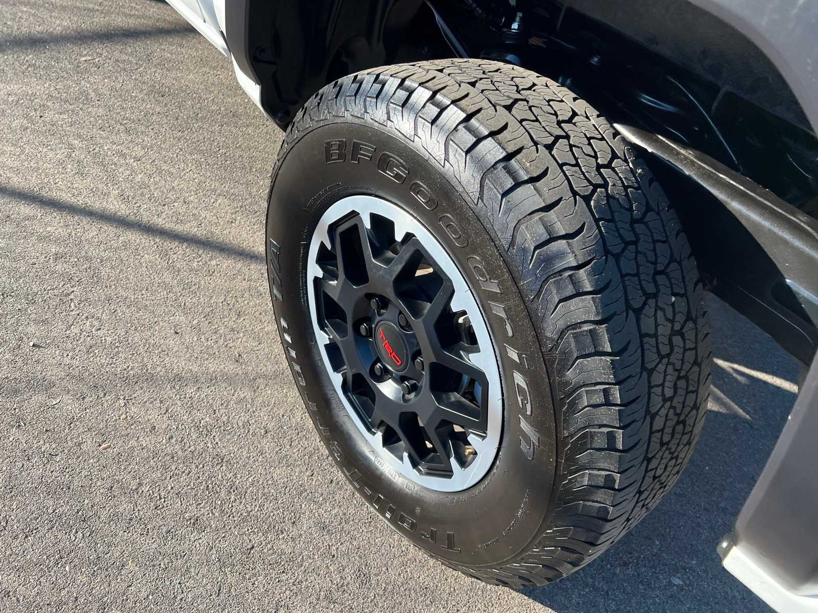 Thumbnail: 2024 Toyota Tacoma - 17