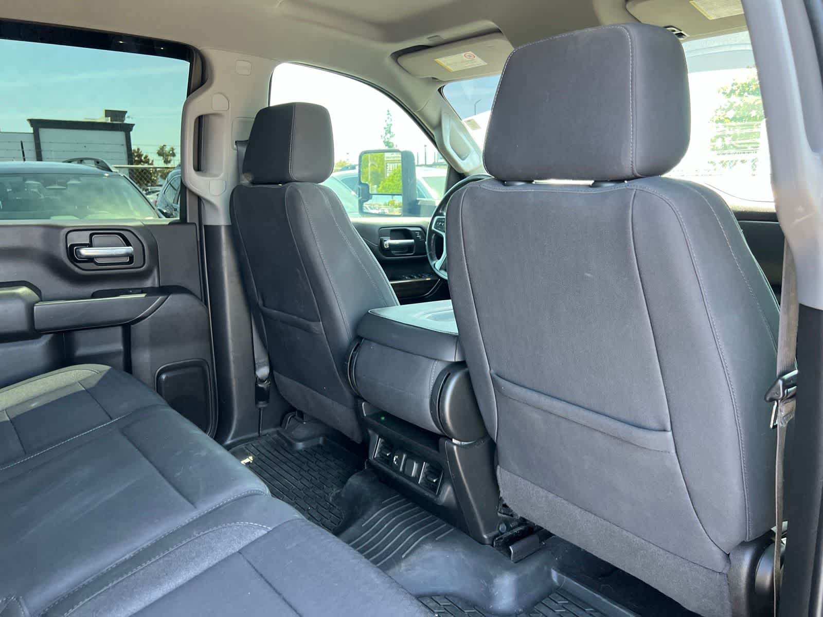 Thumbnail: 2022 Chevrolet Silverado 3500 - 22