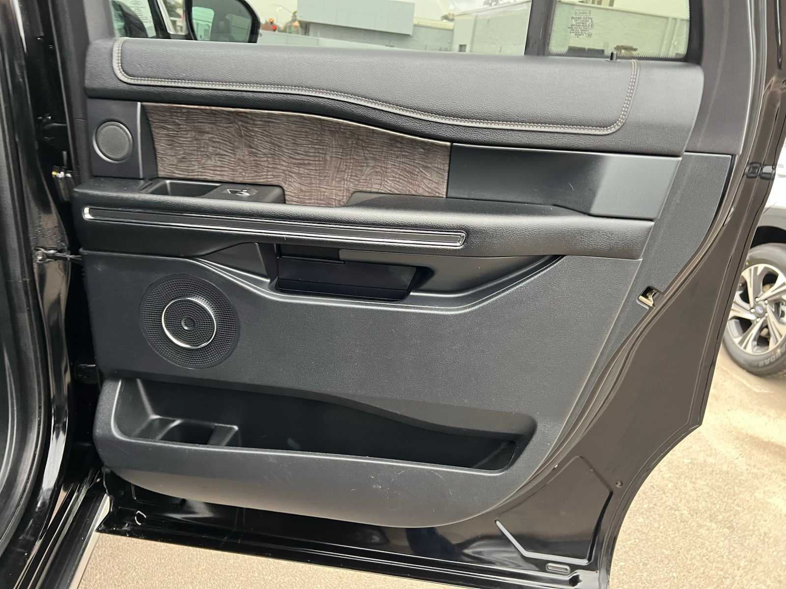 Thumbnail: 2020 Ford Expedition MAX - 25