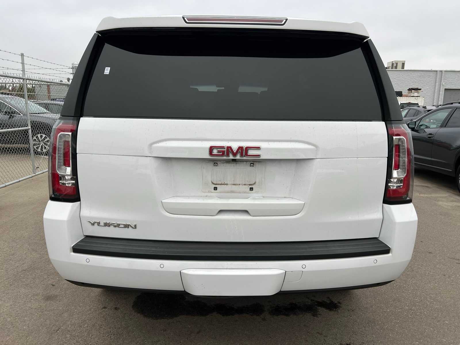 Thumbnail: 2019 GMC Yukon - 4