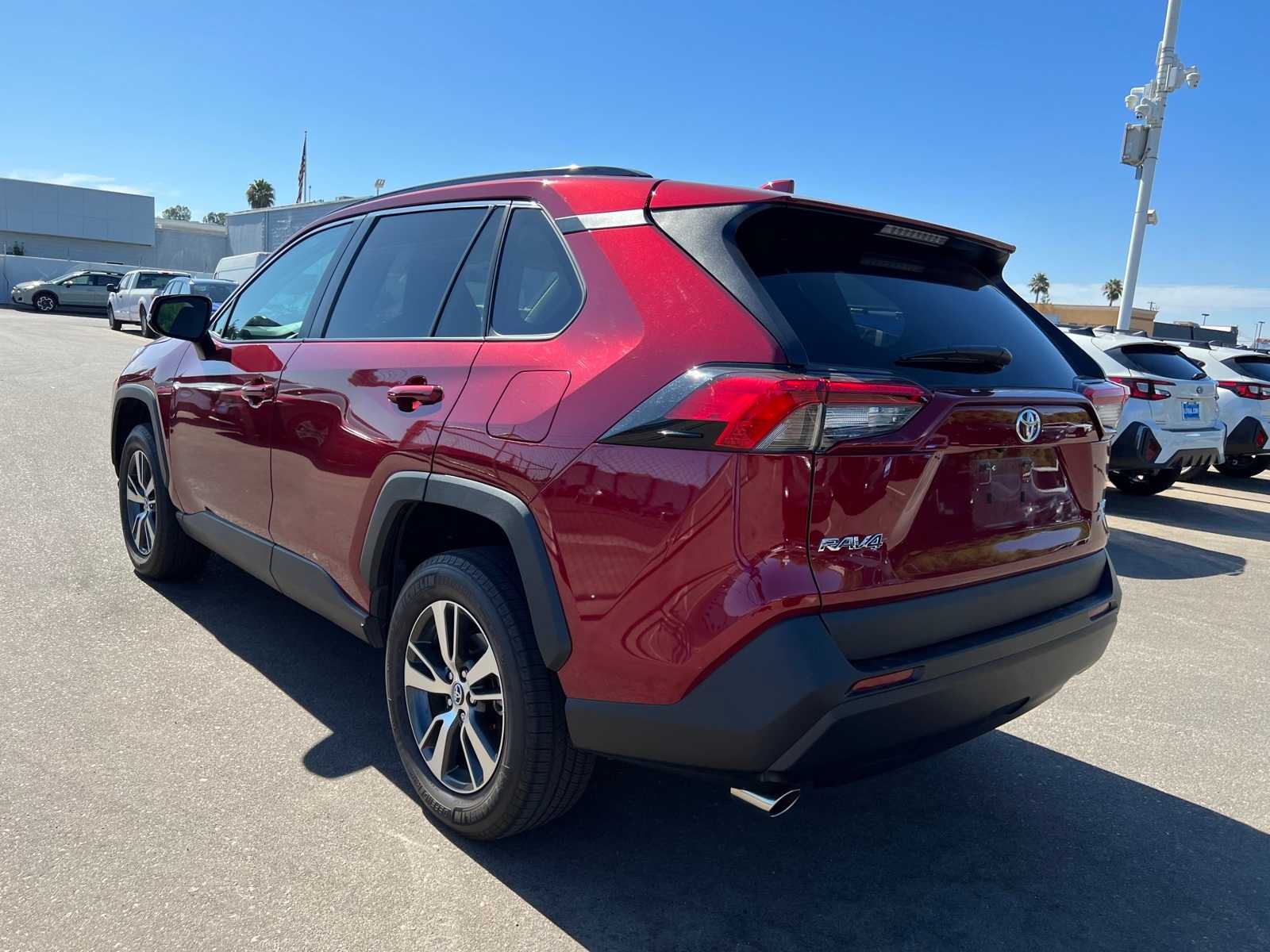 Thumbnail: 2021 Toyota RAV4 - 3