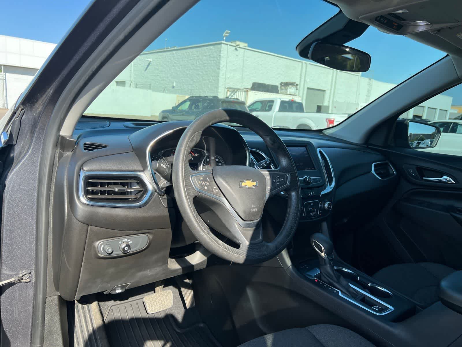 Thumbnail: 2022 Chevrolet Equinox - 14