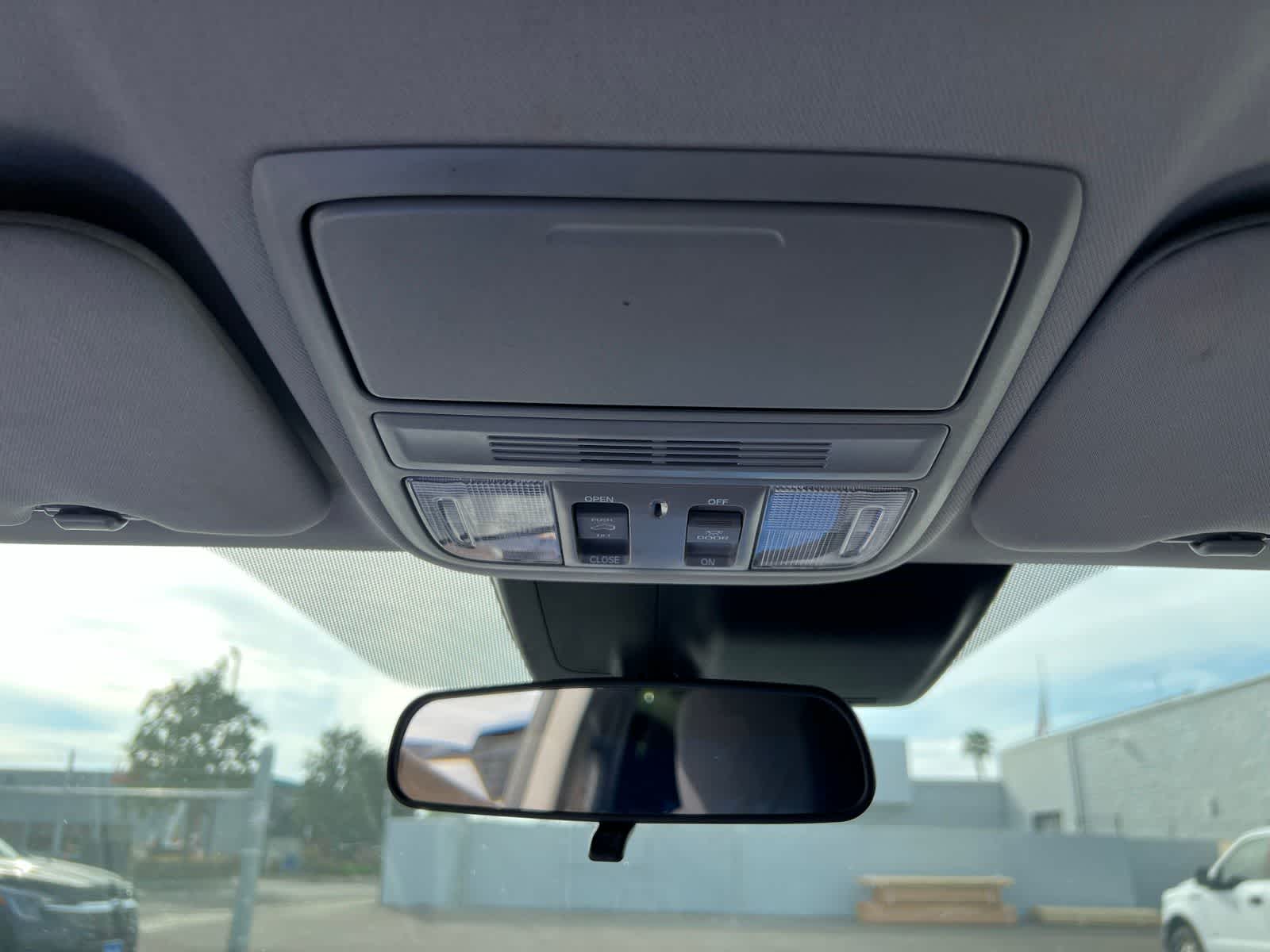 Thumbnail: 2019 Honda CR-V - 32