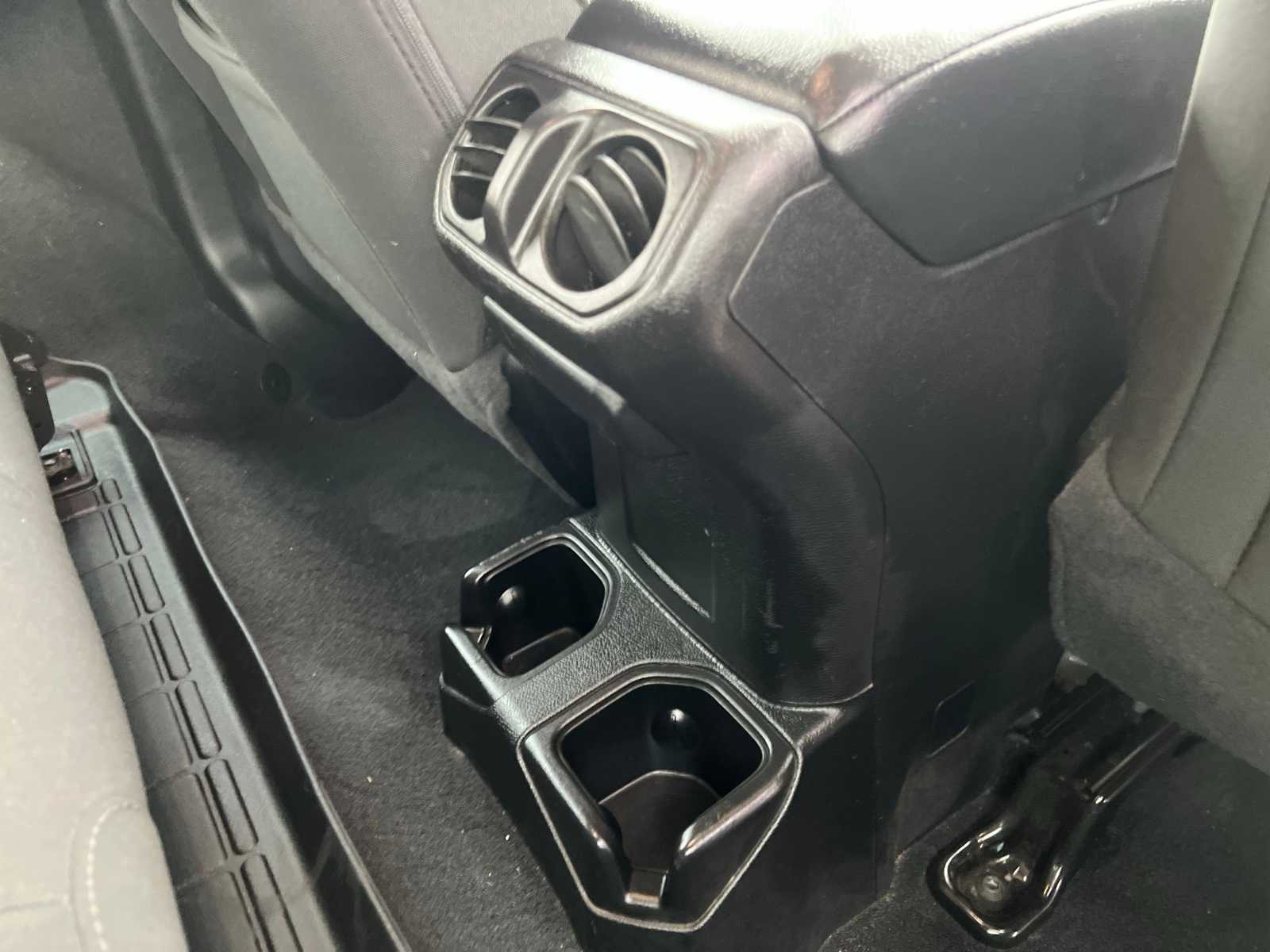 Thumbnail: 2020 Jeep Wrangler - 28