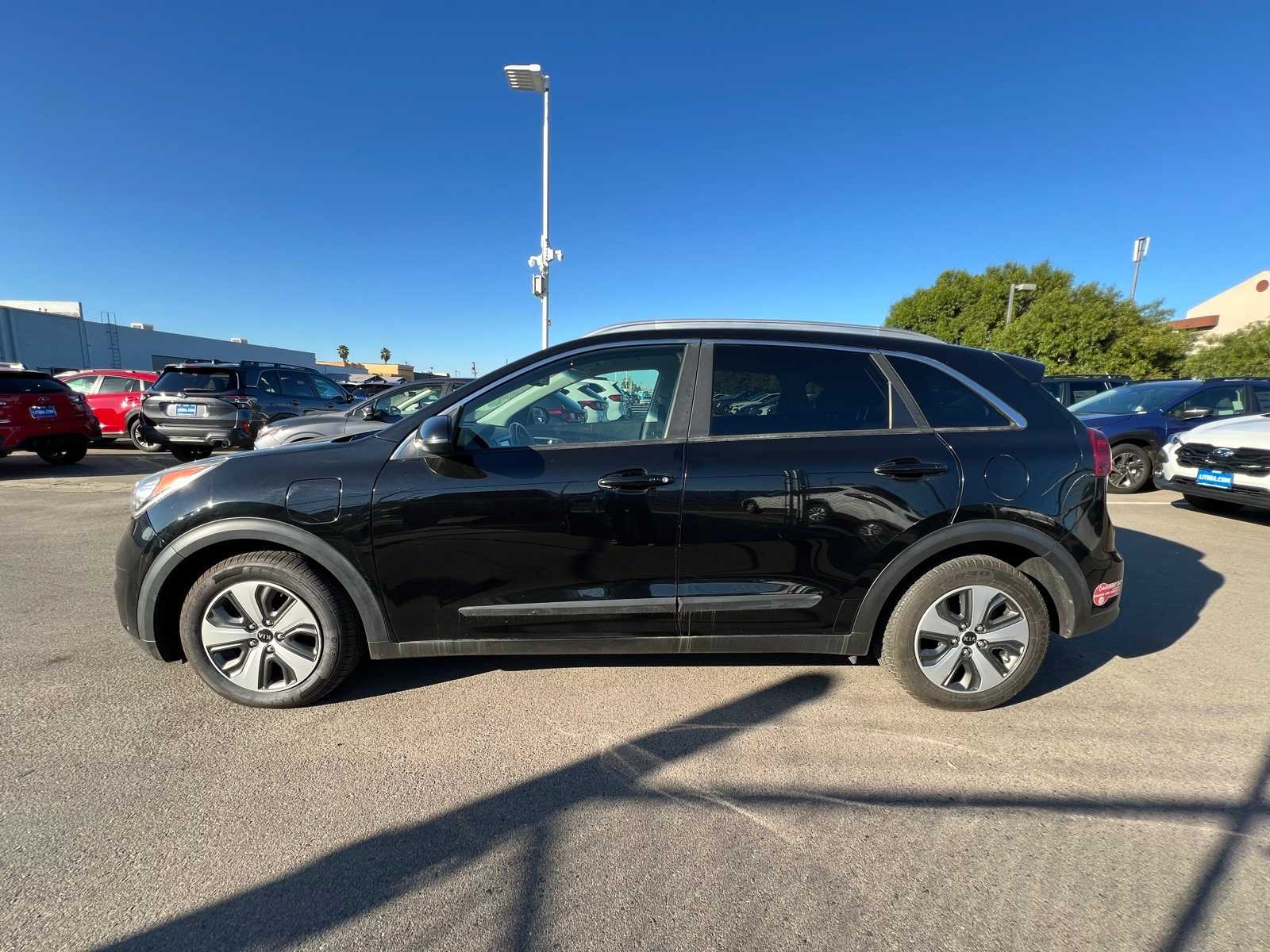 Thumbnail: 2018 Kia Niro - 2