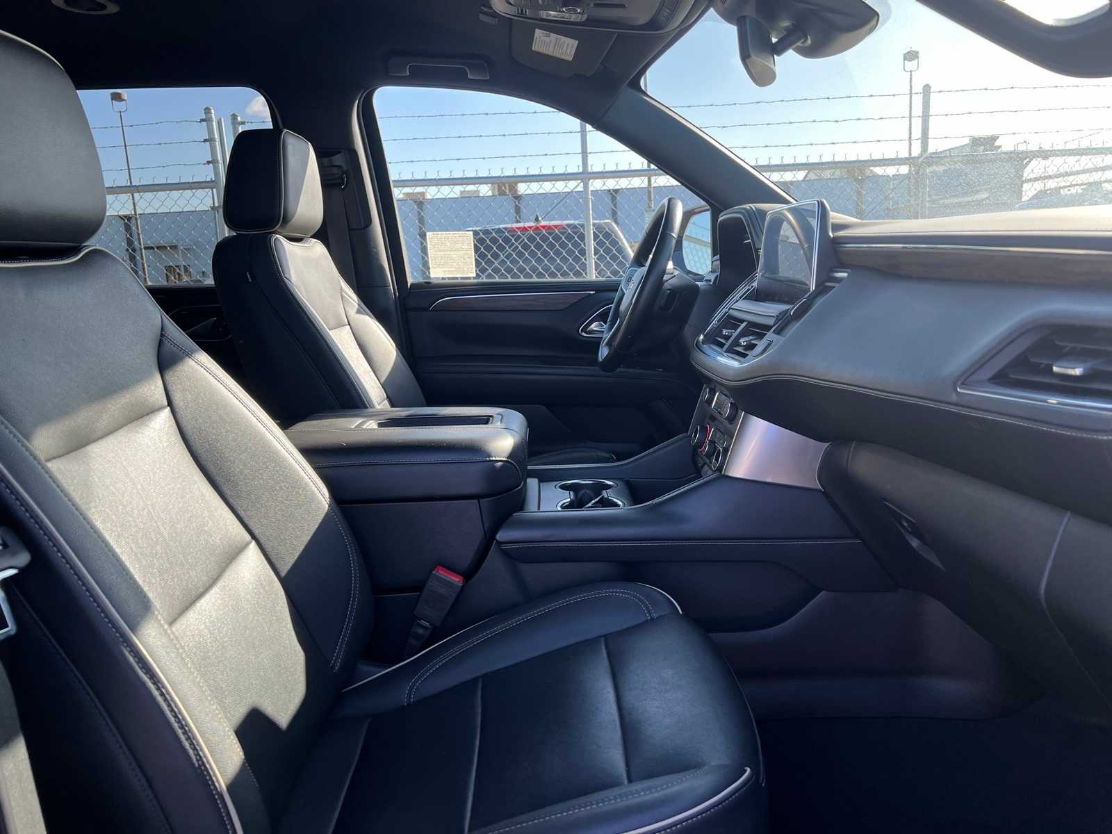 Thumbnail: 2023 Chevrolet Suburban - 26