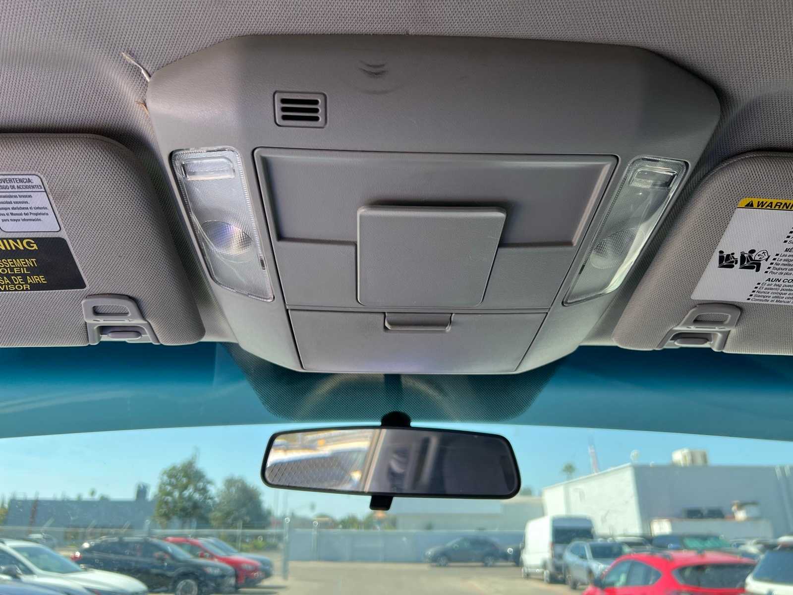 Thumbnail: 2015 Toyota Tundra - 32