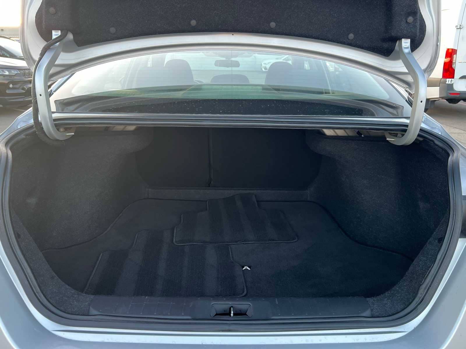 Thumbnail: 2022 Nissan Sentra - 8