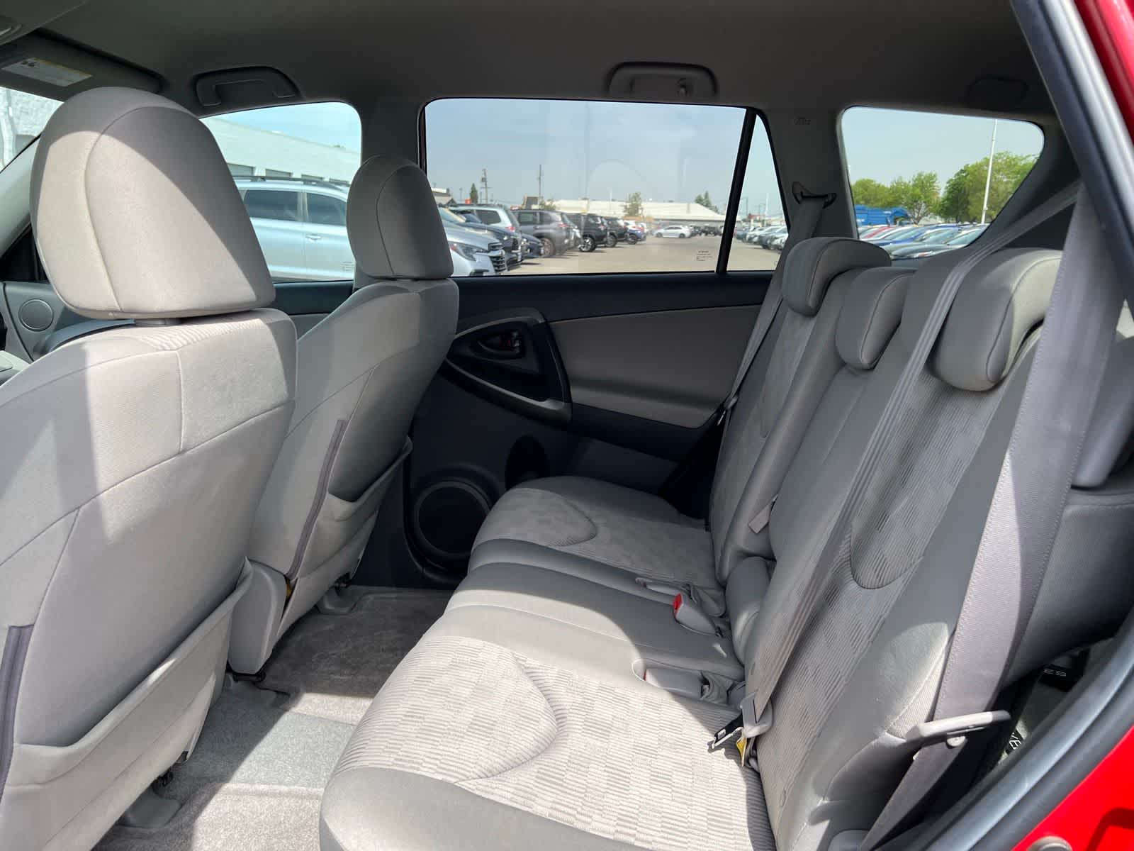 Thumbnail: 2010 Toyota RAV4 - 19