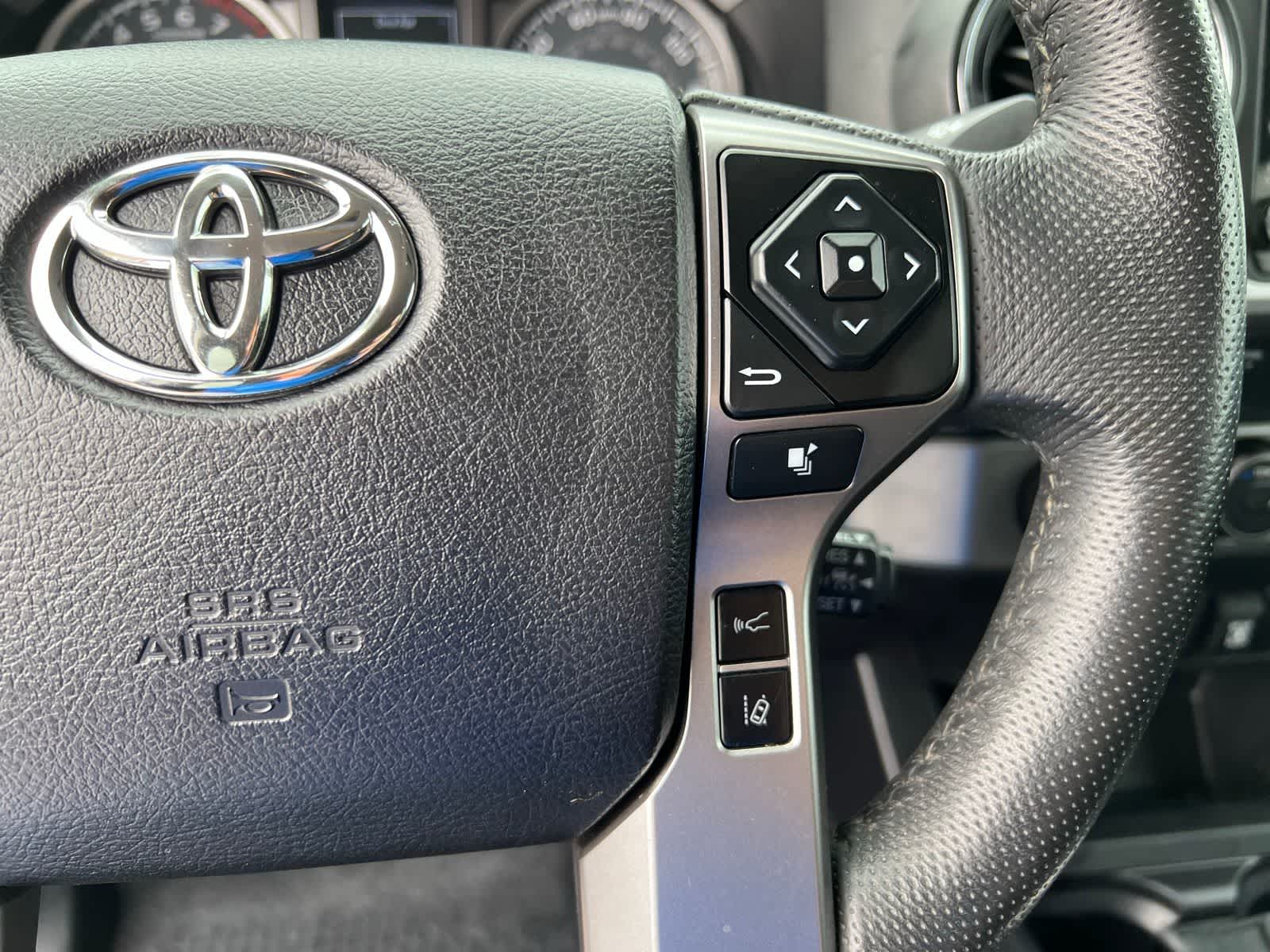 Thumbnail: 2021 Toyota Tacoma - 36