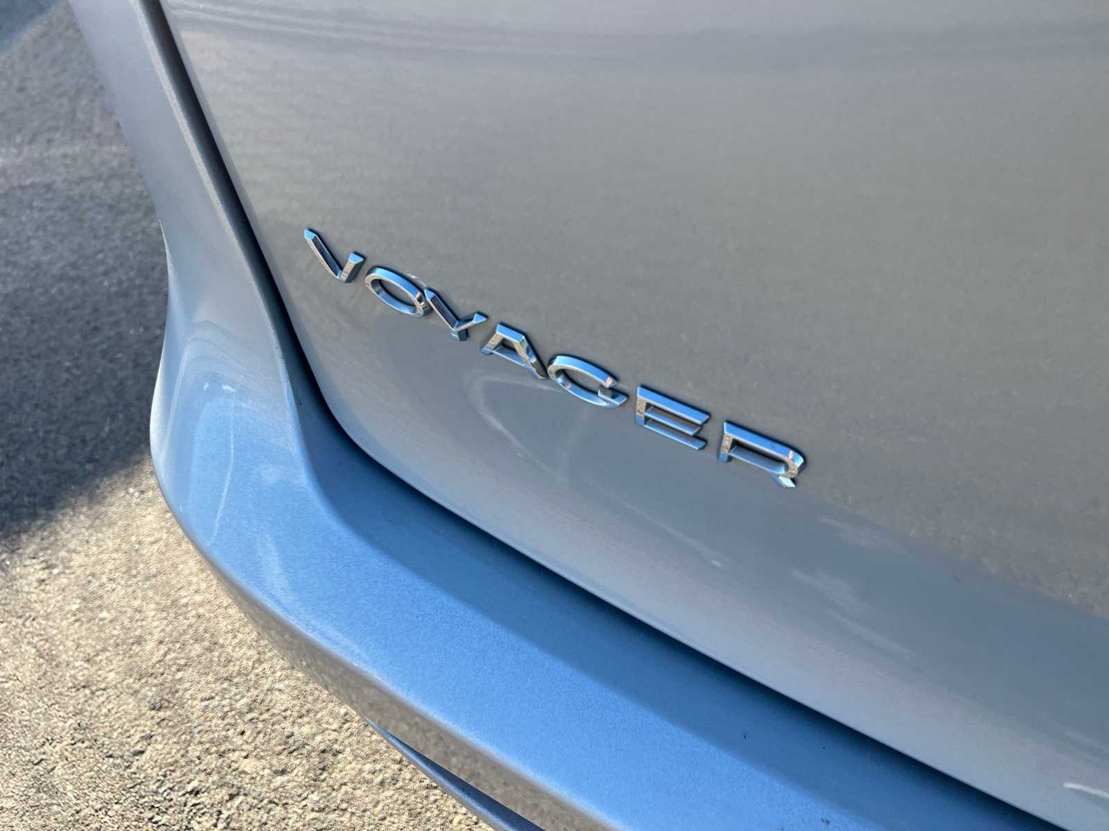 Thumbnail: 2023 Chrysler Voyager - 5