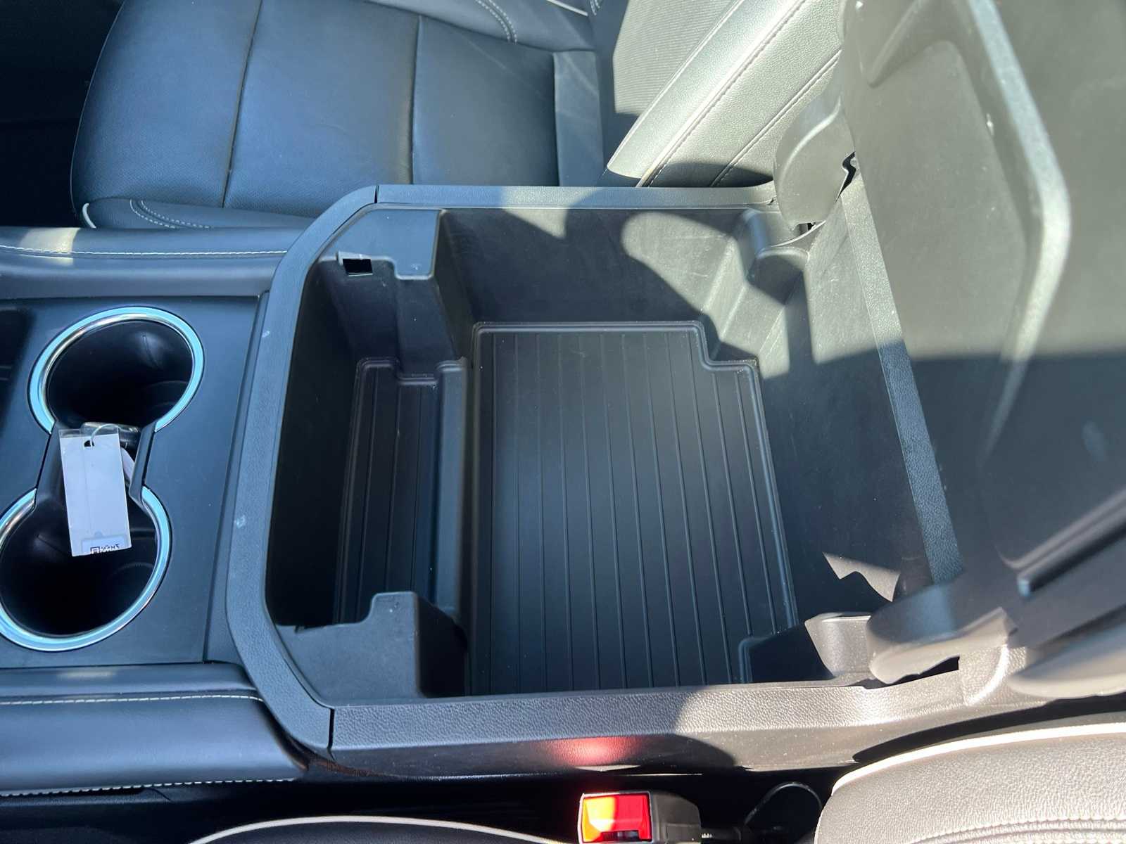 Thumbnail: 2023 Chevrolet Suburban - 40