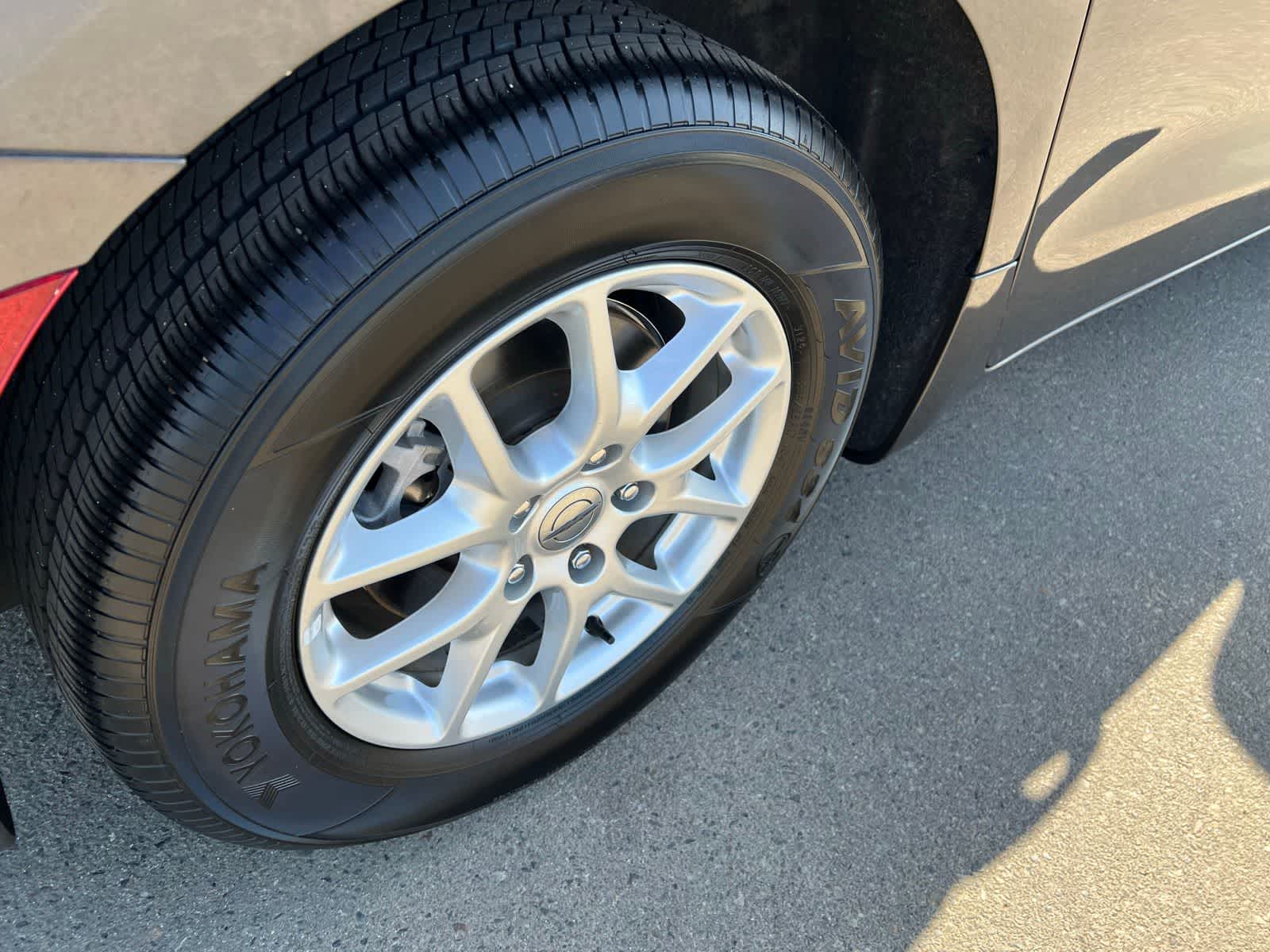 Thumbnail: 2023 Chrysler Pacifica - 20