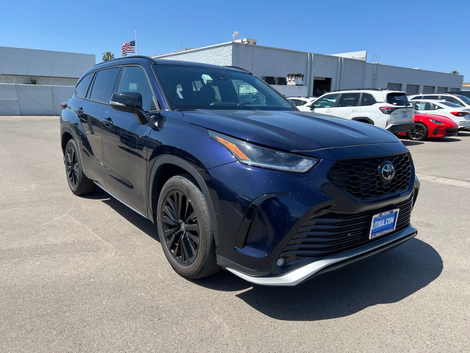 Thumbnail: 2025 Toyota Highlander - 11