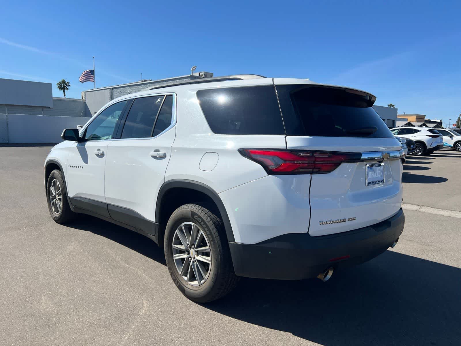 Thumbnail: 2023 Chevrolet Traverse - 3