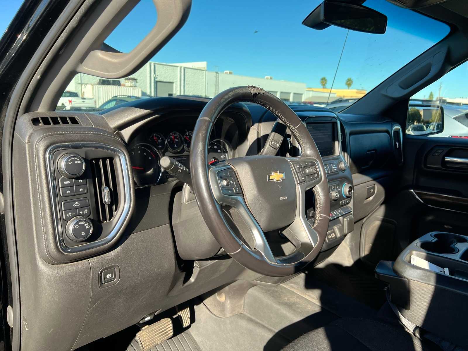 Thumbnail: 2020 Chevrolet Silverado 1500 - 13