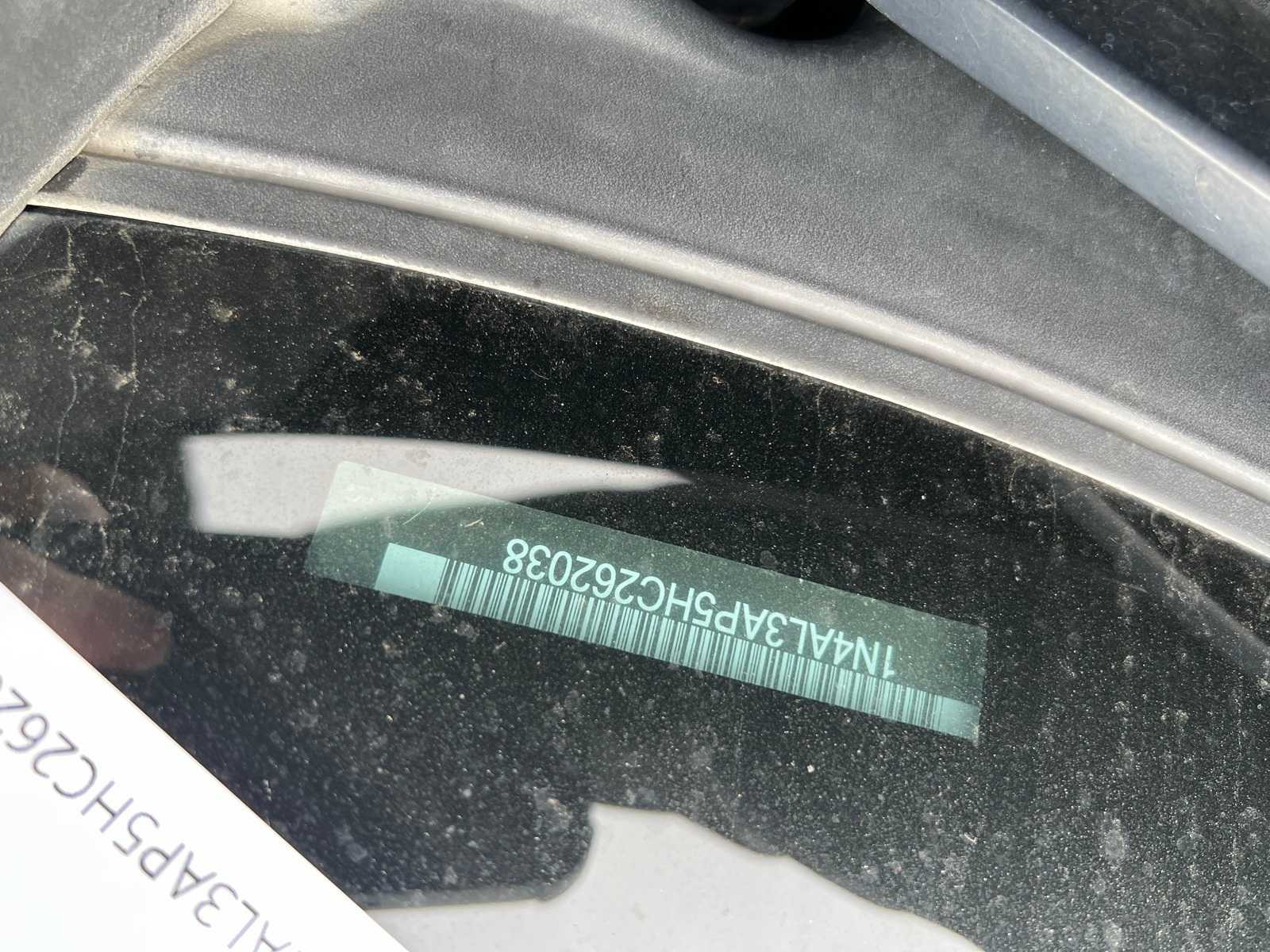 Thumbnail: 2017 Nissan Altima - 38