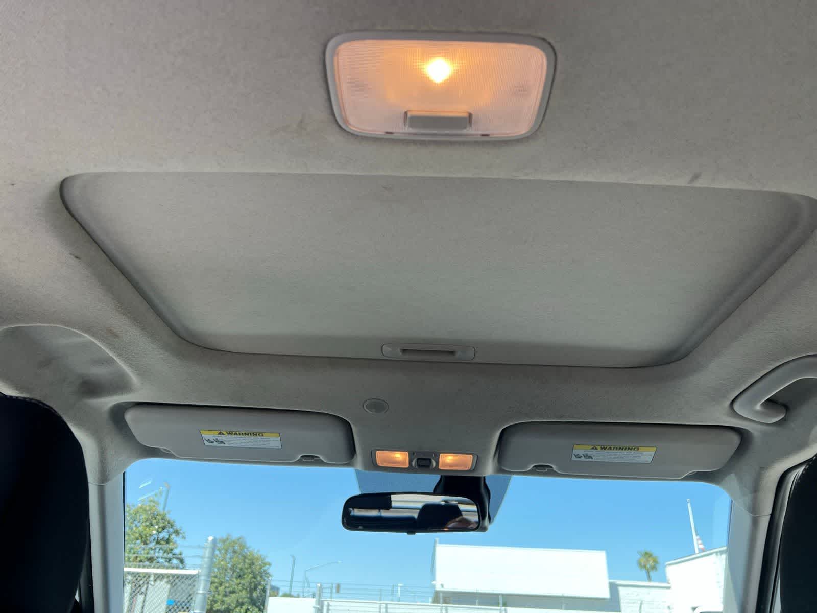 Thumbnail: 2023 Hyundai Venue - 29