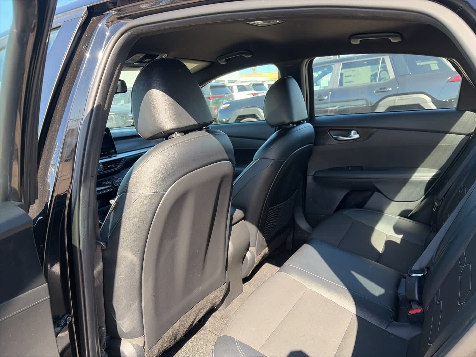 Thumbnail: 2022 Kia Forte - 19