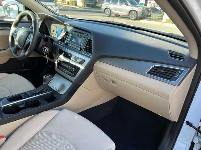 Thumbnail: 2015 Hyundai Sonata - 25