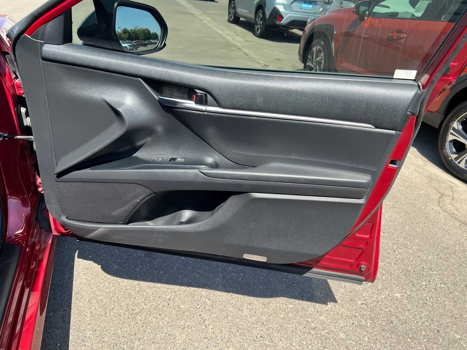 Thumbnail: 2019 Toyota Camry - 26