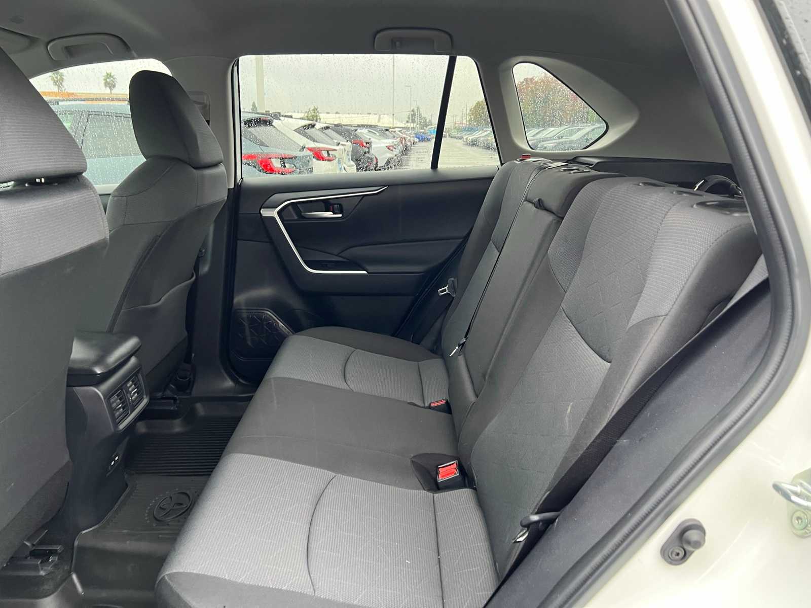 Thumbnail: 2025 Toyota RAV4 - 19