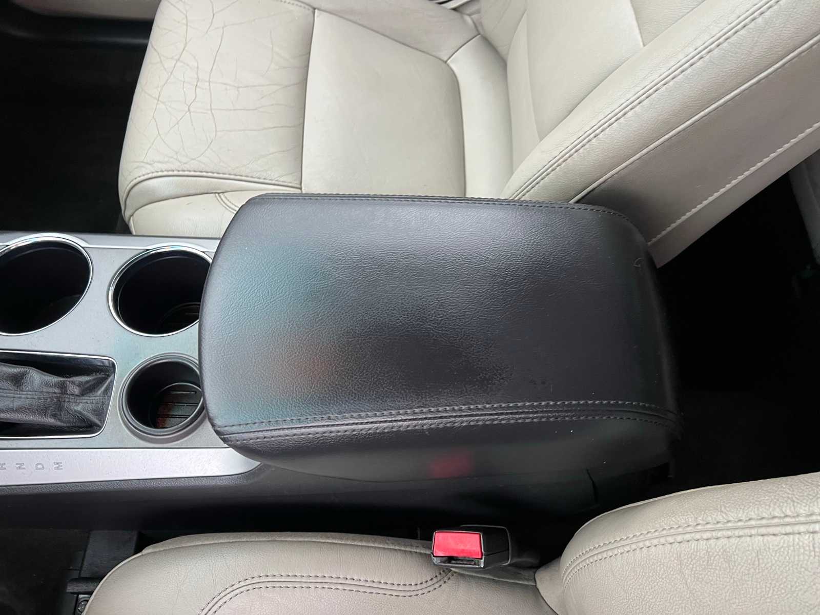 Thumbnail: 2012 Ford Explorer - 39