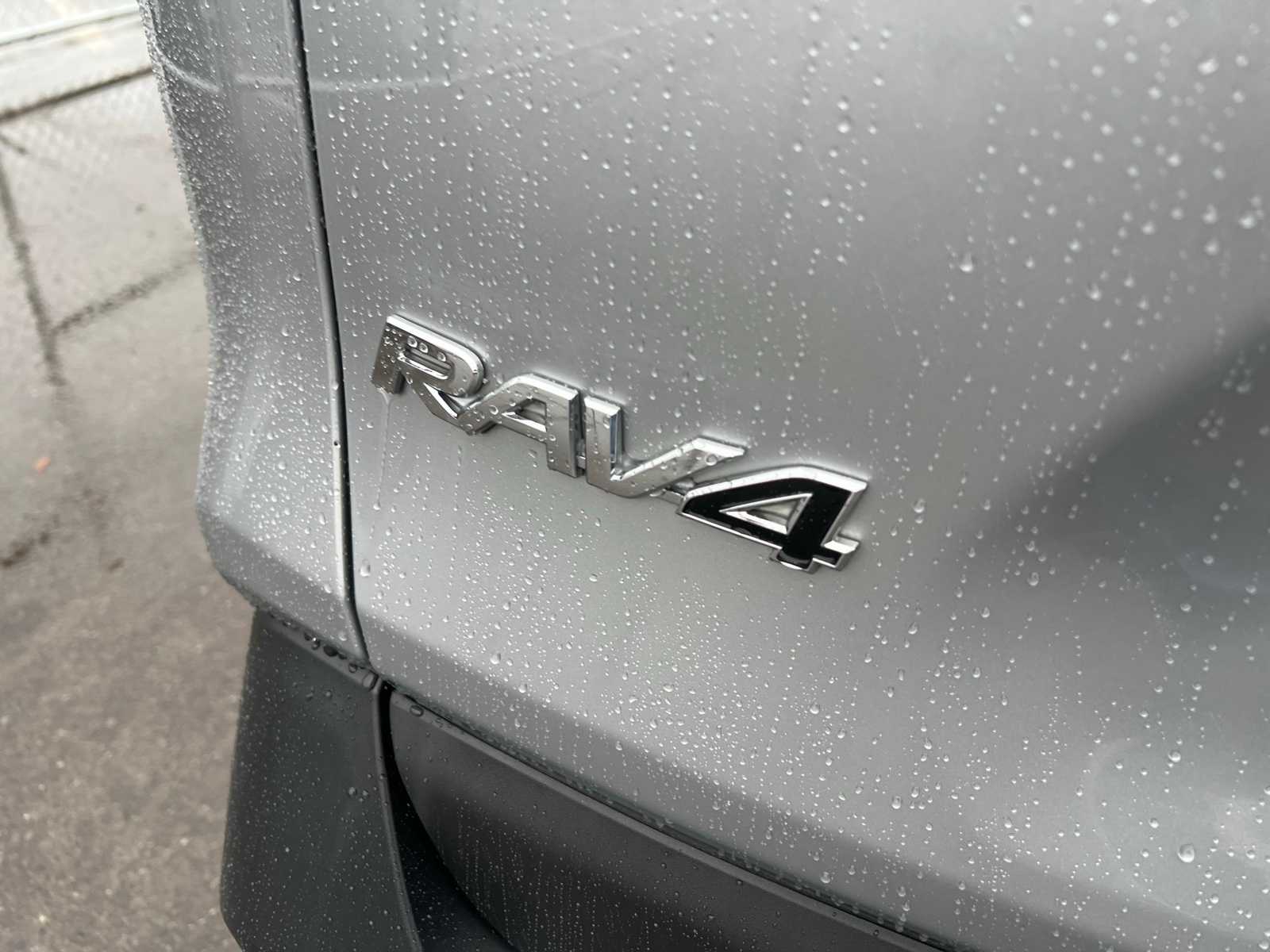 Thumbnail: 2022 Toyota RAV4 - 5